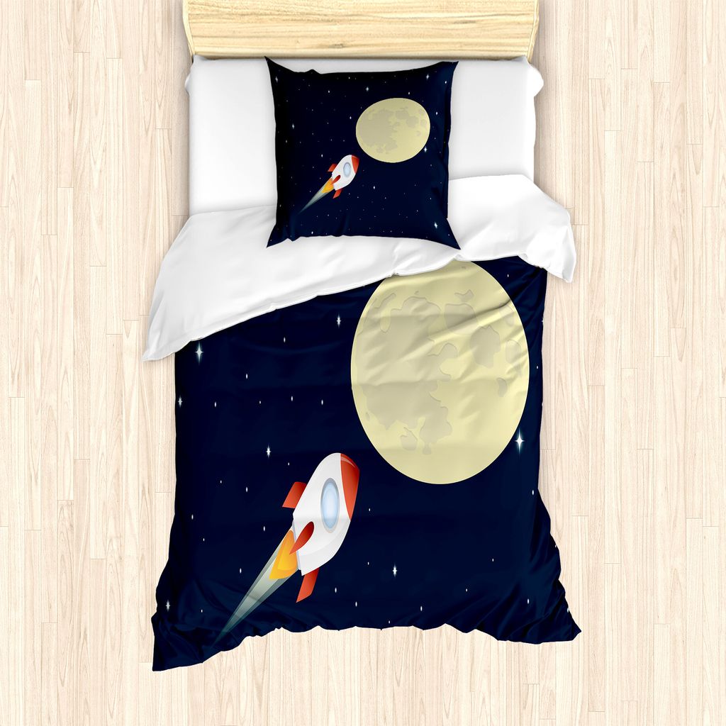 ABAKUHAUS Astronomie Bettbezug Set für Einzelbetten, Fliegende Rakete und Mond, Milbensicher Allergiker geeignet mit Kissenbezug, 135 cm x 200 cm ...