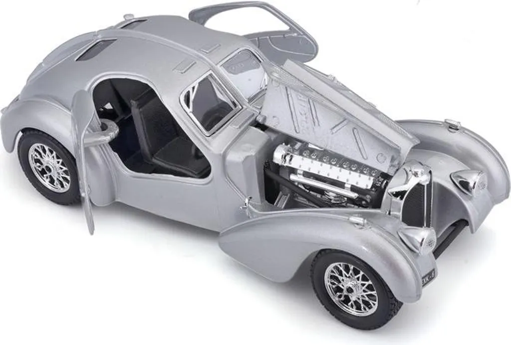 Réplique Bugatti Atlantic 1/24 Bburago : Qualité et Précision Argentée - 11