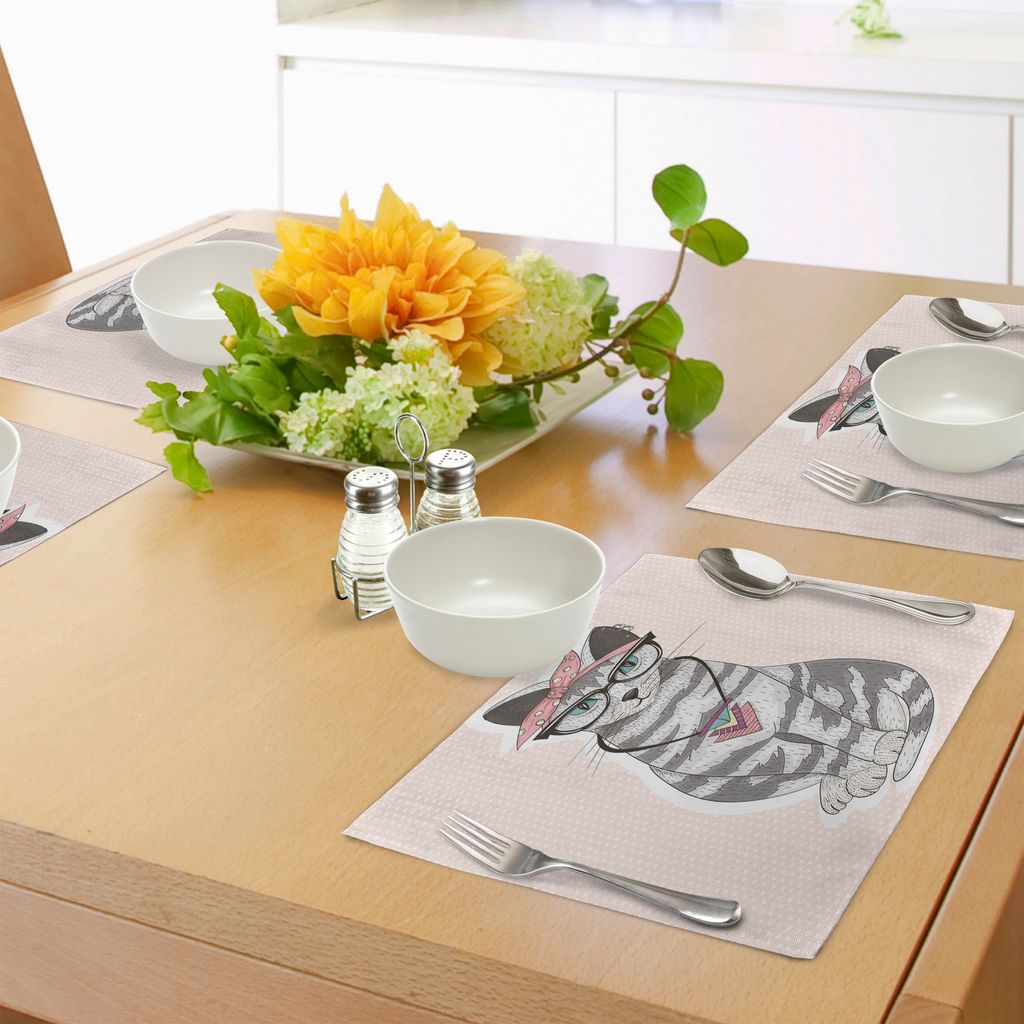 ABAKUHAUS Jugendzimmer Platzmatten, Stilvolle Kitty Cat mit Brille Tribal Halskette Verschluss Fashion Design Print, Tiscjdeco aus Farbfesten Stoff...