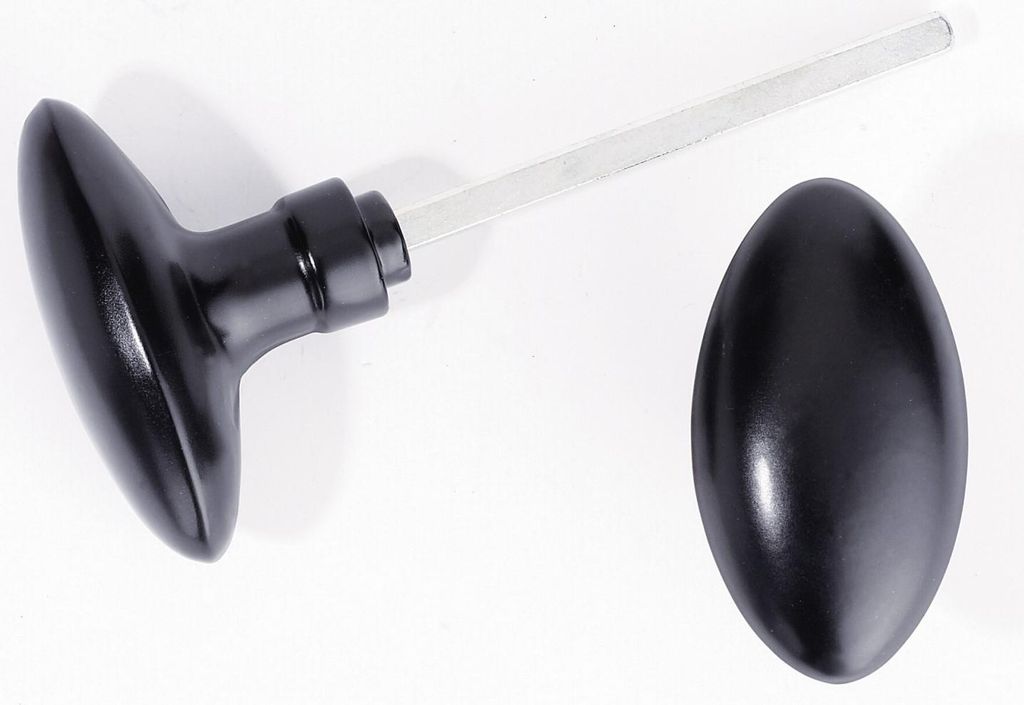 Set mit 2 olivfarben lackierten Türknöpfen aus Aluminium