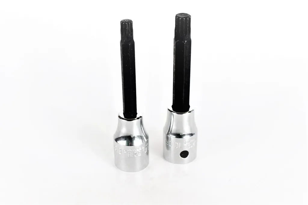 Offerta Set SALTUS 2 Bussole Torx 1/2 Pollici Lunghe in Acciaio S2