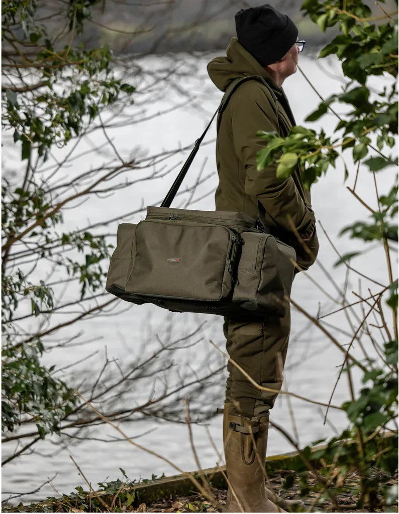 Sac de pêche thermique idéal pour conserver vos repas de session - 10