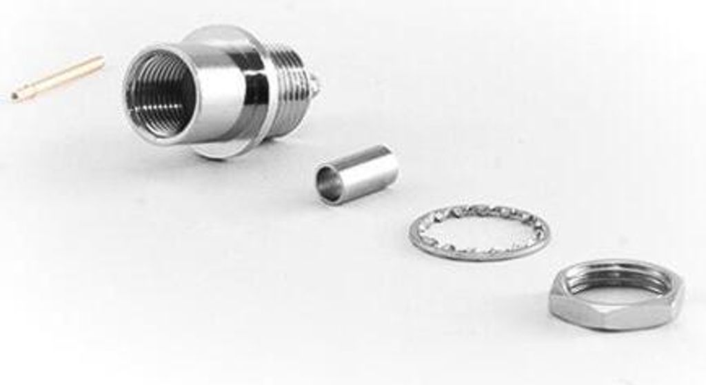 FME-Einbaustecker Front Mount für RG174 Kabel, Crimp Version