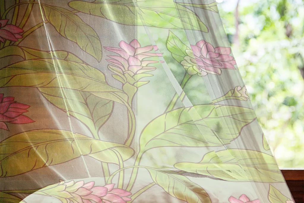 ABAKUHAUS Arazzo botanico, motivo floreale Cartoonish Right Curcuma Blossoms, tessuto da parete in raso setoso per soggiorno e camera da letto, 210 cm x 274 cm, verde mela verde