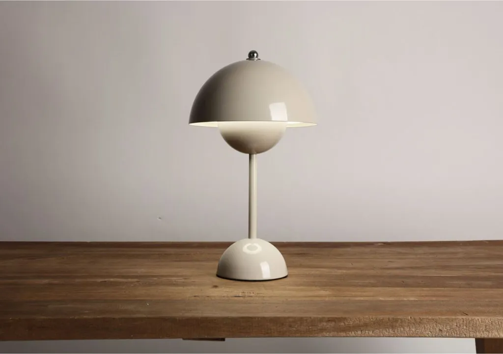 Lampe de Table Métal sans Fil contre l'Encombrement des Câbles USB