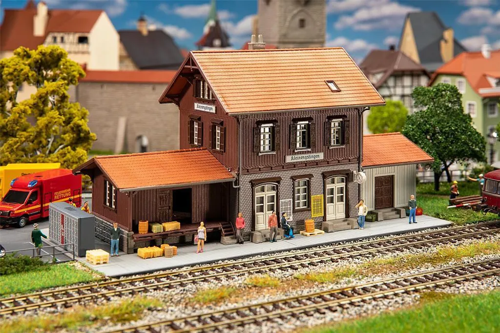 Maquette Gare Faller 110133 Époque II en H0 avec Détails d'Architecture