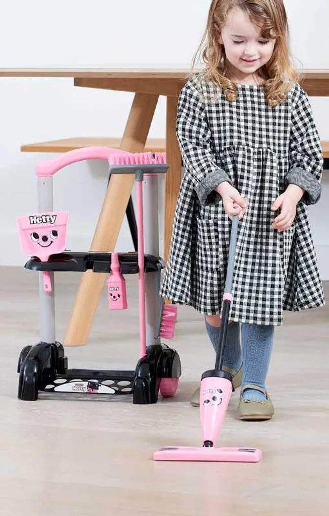 Chariot de ménage Casdon Hetty : fini l'ennui, apprenez à nettoyer en jeu