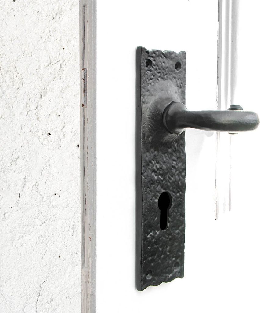 Drückergarnitur für Zimmertüren, Rustikales Design | BB72 | Eisen schwarz