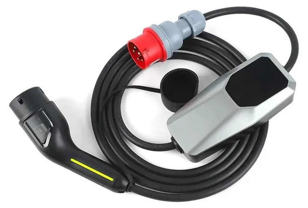 Borne de Recharge Mobile Type 2 22kW Triphasé 32A avec Câble 5m EV