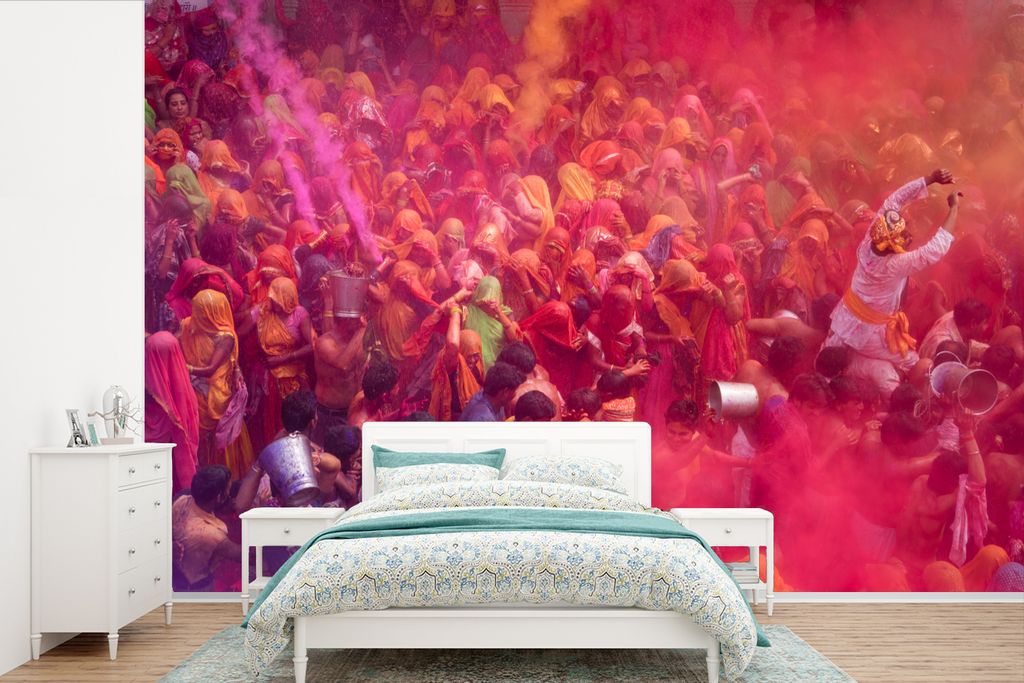 MuchoWow Fototapete für Wohnzimmer oder Schlafzimmer Wandtapete Vinyl Motivtapete Das Holi-Fest in Indien - 450x300 cm - Gemusterte