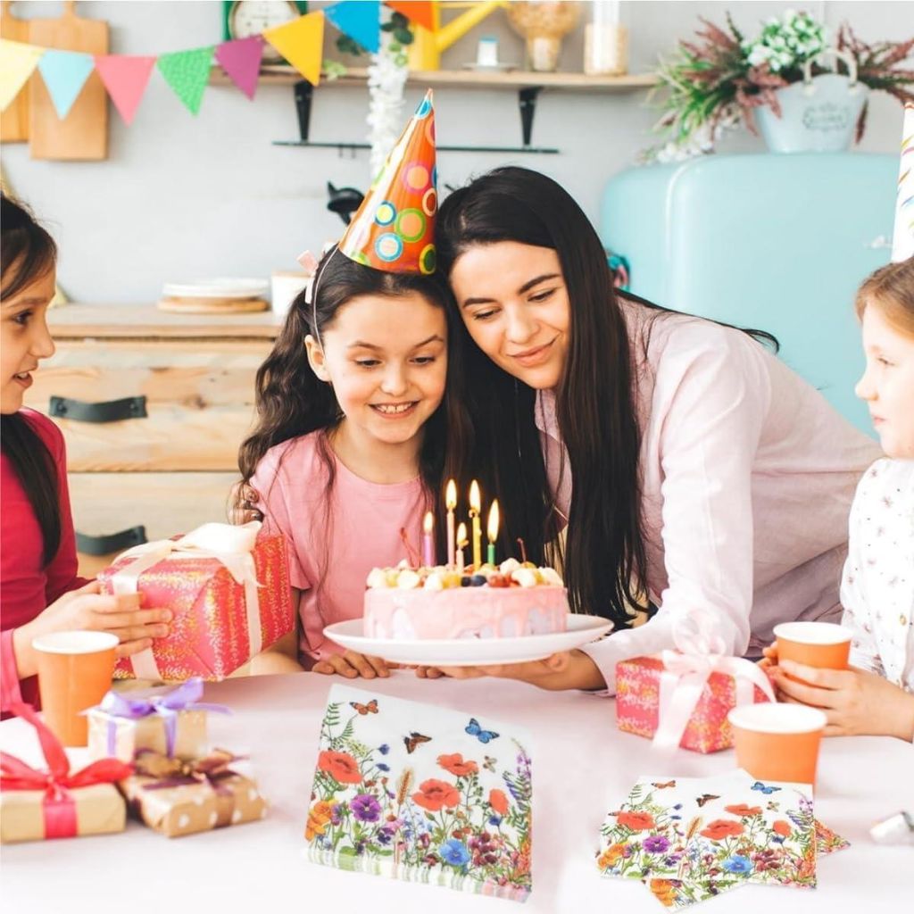20 Stück Bunte Papierservietten - Blumen - Schmetterlinge - Weiche Festservietten für Geburtstag - Grillparty - Picknick - Teeparty - Catering - ...