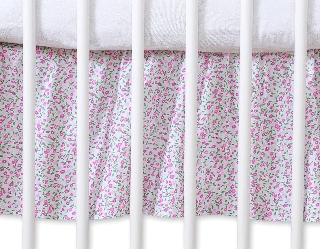 Damm Rüschen – Baby Edge – Abdeckvolant für Bettgestell 120 x 60 cm – hängende Herzen rosa