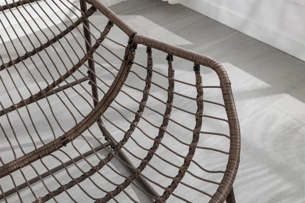 Chaise à bascule rembourrée 6" stable en acier blanc supportant 120 kg - 7