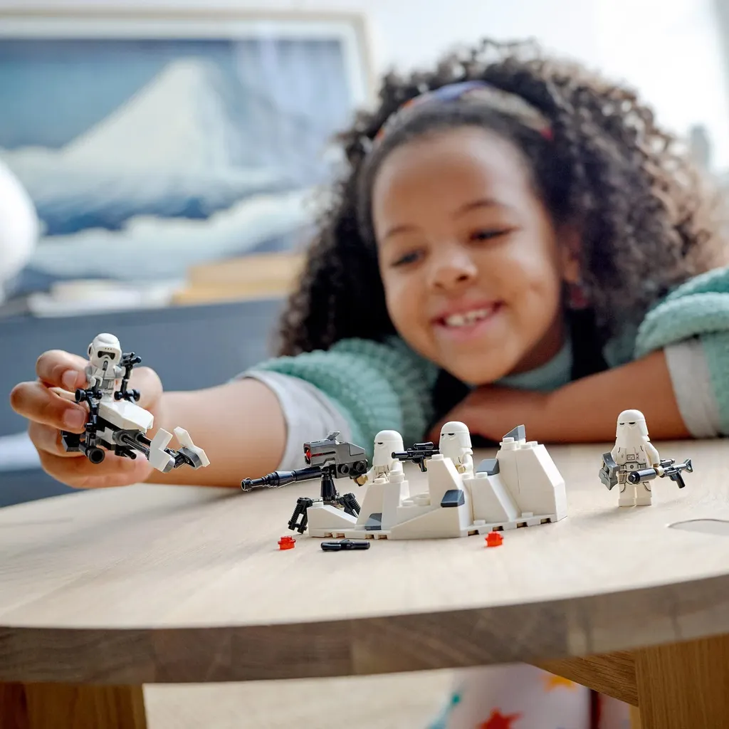 LEGO Star Wars 75320 Pack de bataille Snowtrooper pour fans de Hoth