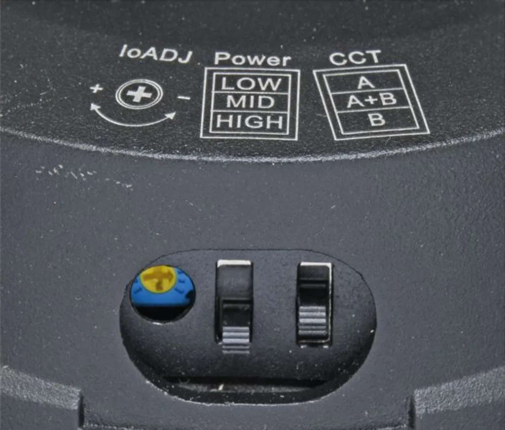 Éclairage LED industriel 100W UGR faible : Confort visuel Industry+ - 3