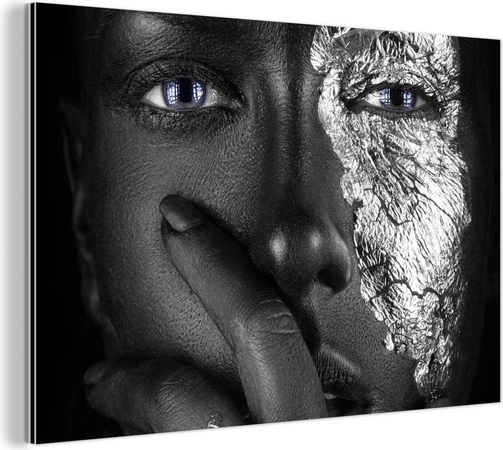 MuchoWow Wanddekoration Metall Metallbild Wandkunst 90x60 cm Dunkle Frau mit blauen Augen und silbernen Akzenten MuchoWow Aluminium Gemälde - Wand...