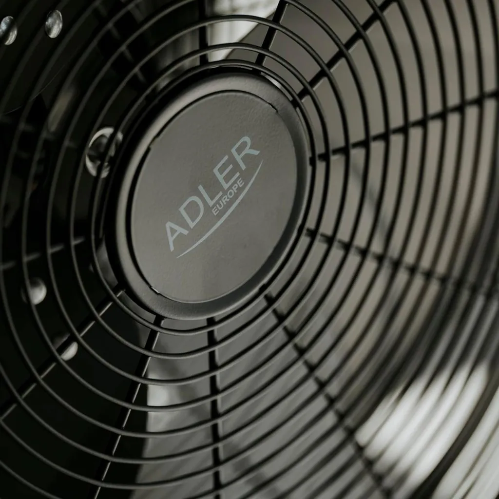 Ventilateur de sol chromé ADLER AD7334 de 45cm avec inclinaison réglable 110W - 12