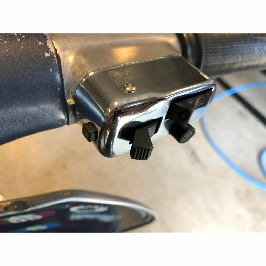 Devioluci SIP Vespa 50/125/ET3: Clacson Rotondo e Funzioni SIP - 4
