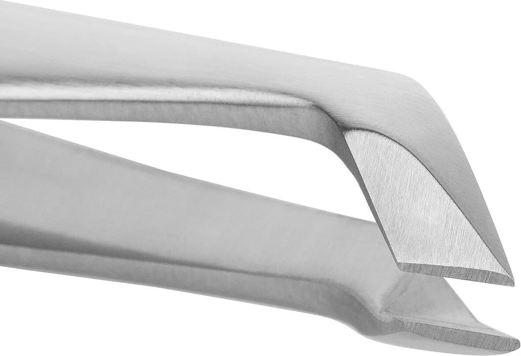 Pince à cuticules Zwilling pour manucure précise et soignée - 3