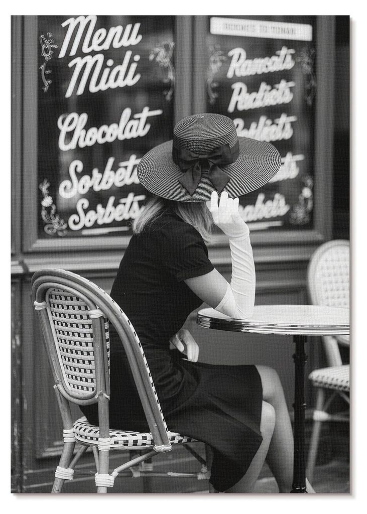 POSTER - 29x42 cm (A3) - Manufaktura Sztuki - Eine Frau mit Hut an einem Tisch in einem Café - Wandbild für Wohnzimmer Schlafzimmer & Flur, Moder...