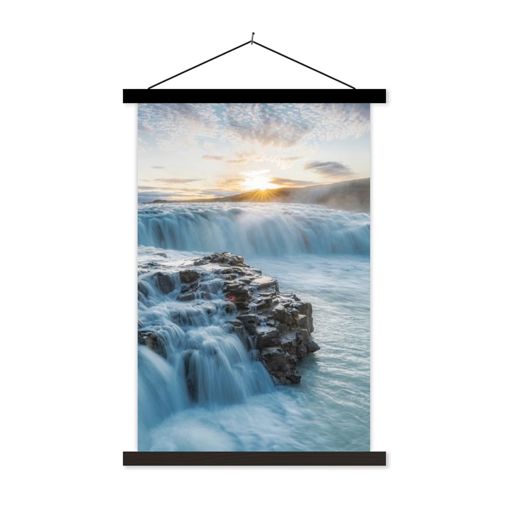 MuchoWow Textilposter Wasserfall - Wasser - Steine - Sonne - Natur 120x180 cm mit schwarzem Rahmen - Fotos