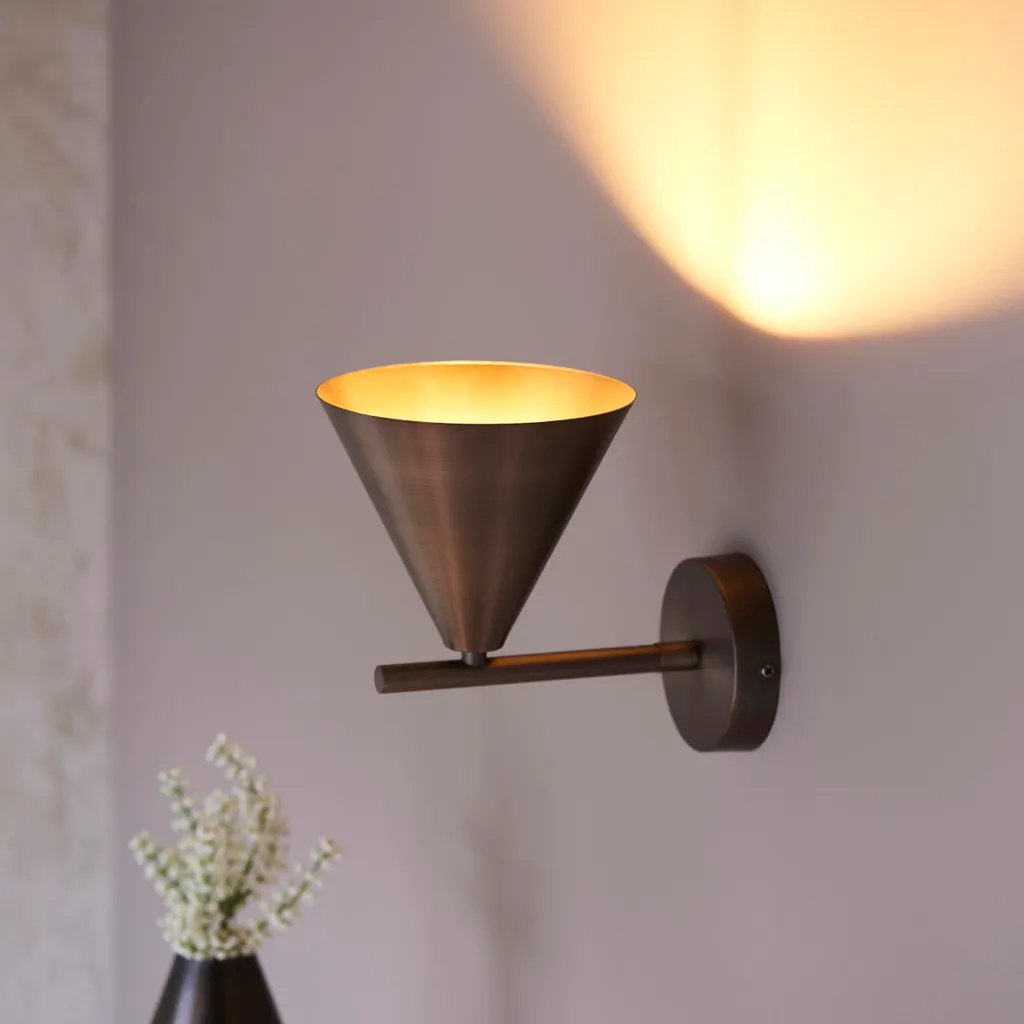 Applique murale en bronze brossé Endon CAPE, structure métal IP20, 19 cm - 4