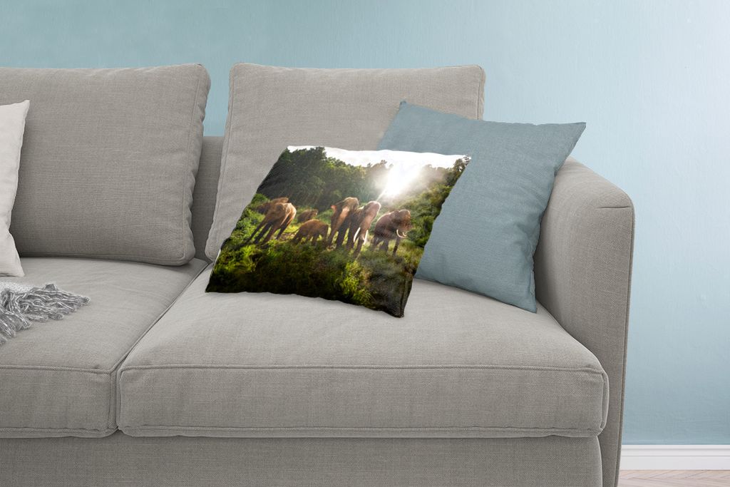 MuchoWow Zierkissen Sofakissen Wohnzimmer Dekokissen 60x40 cm Wald - Elefanten - Licht - Kopfkissen - Polster mit Foto