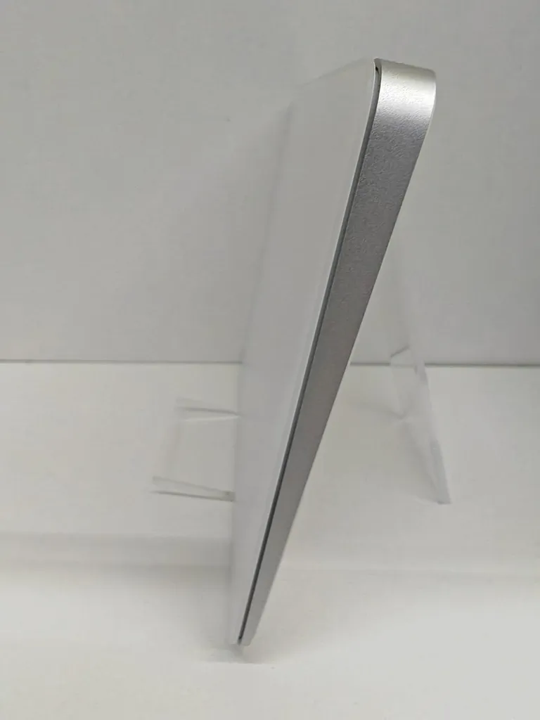 Apple Magic Trackpad Multi-Touch de Précision Blanc Bluetooth et Sans Fil - 13