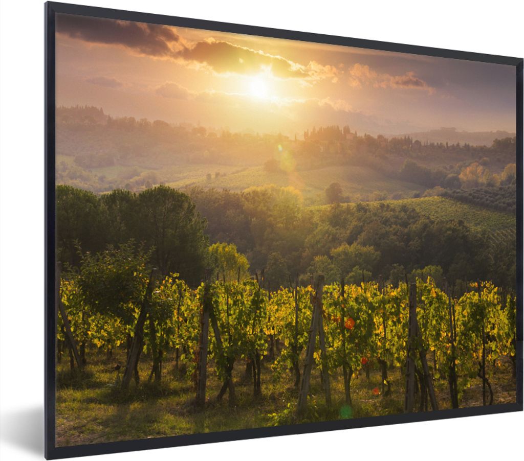 MuchoWow MuchoWow Gerahmtes Poster Sonnenaufgang über den italienischen Feldern von San Gimignano 40x30 cm - Poster mit zchwarzem Bilderrahmen...
