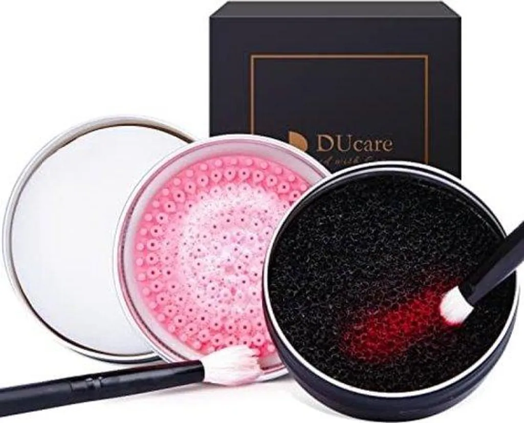 Kit nettoyage cuisine : brosse à poils durs et éponge pour taches tenaces