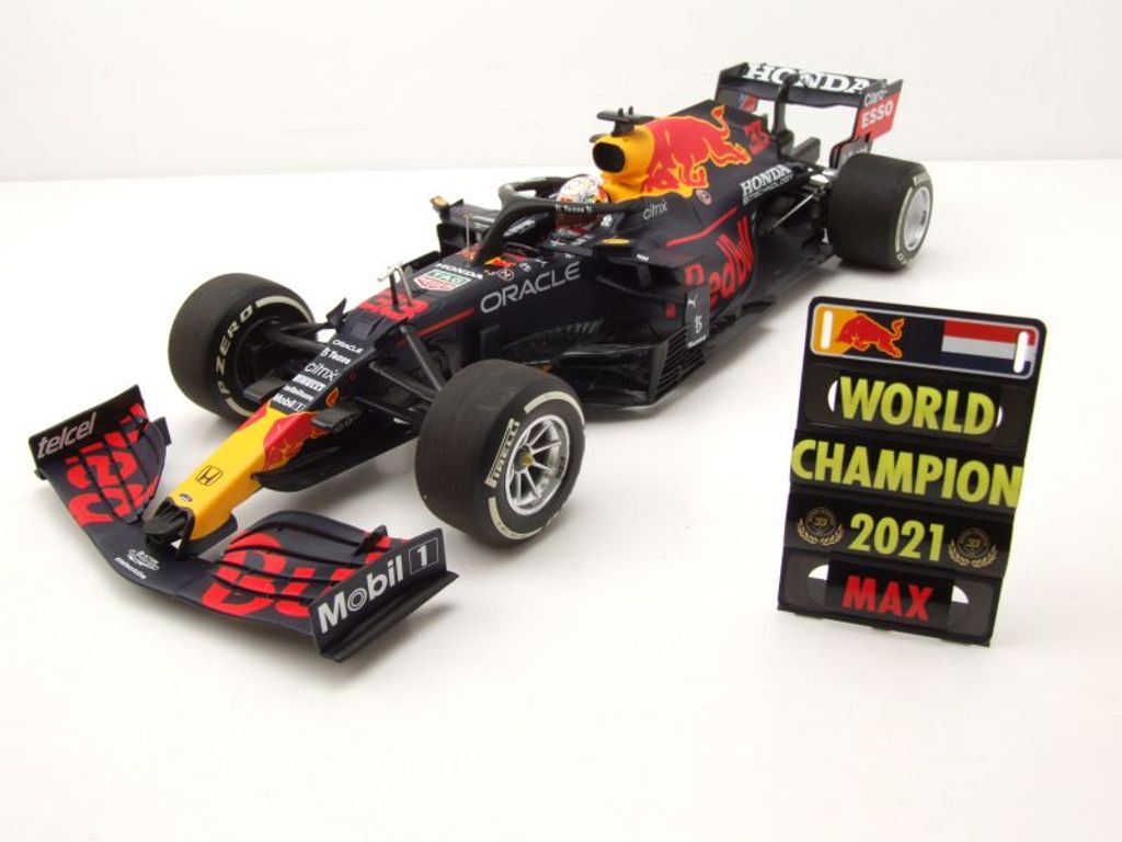 Red Bull Racing Honda RB16B #33 Winner Abu Dhabi GP 2021 + Pitboard - 1:18 - Minichamps