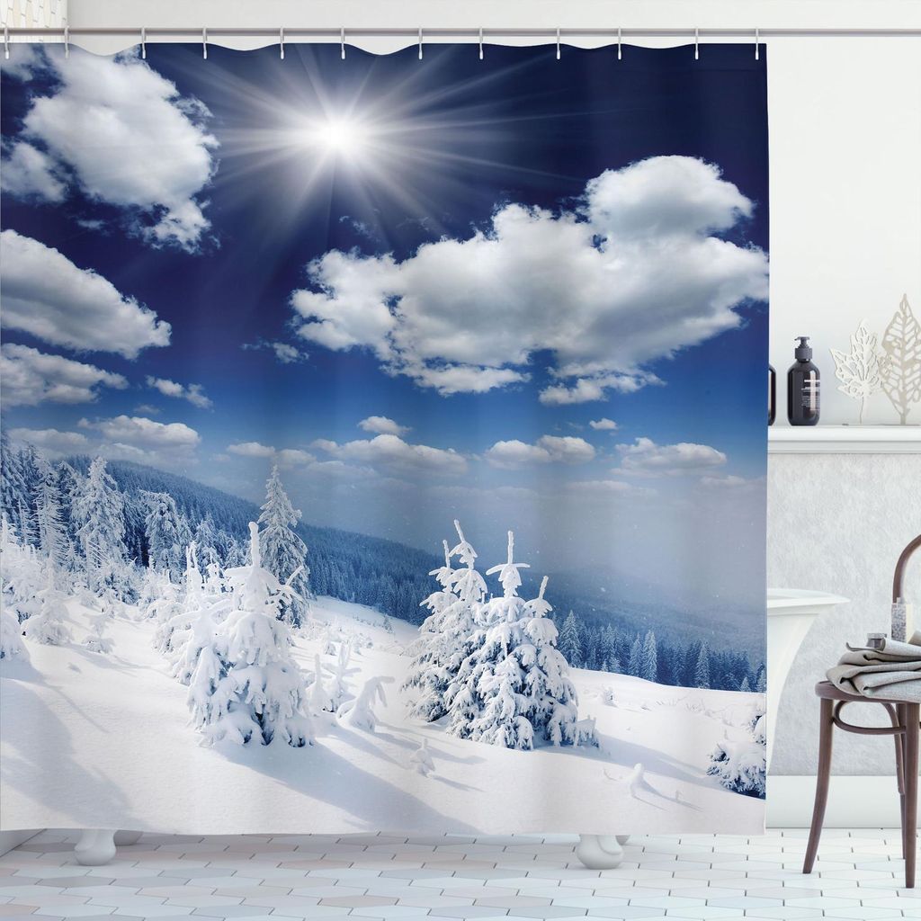 ABAKUHAUS Winter Duschvorhang, Winter-Landschaft auf Hügeln mit Snowy-Bäumen und flaumigem Wolken-idyllischem Saisonbild, 175 x 180 cm, Blau Weiss