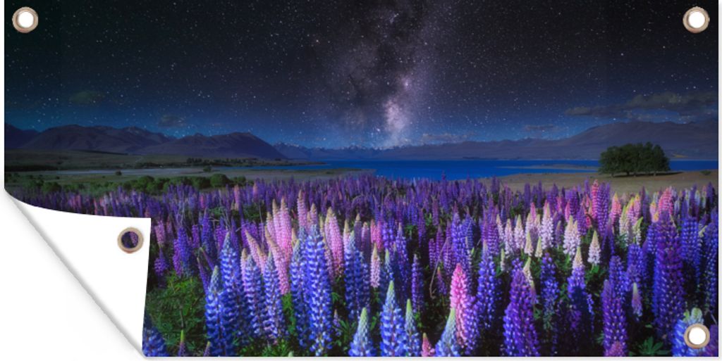 MuchoWow 80x40 cm Outdoor-Poster Gartendeko Sichtschutz Garten Poster für den Garten Blumen - Nacht - Lupine - Sternenhimmel - Lila - Natur