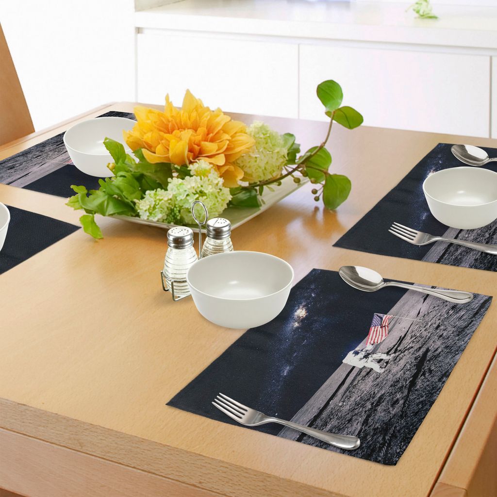 ABAKUHAUS Weltraum Platzmatten, Mond-Astronaut auf Universum mit amerikanischer Flagge Milchstraße inspiriert zukünftige Bild, Tiscjdeco aus Farb...