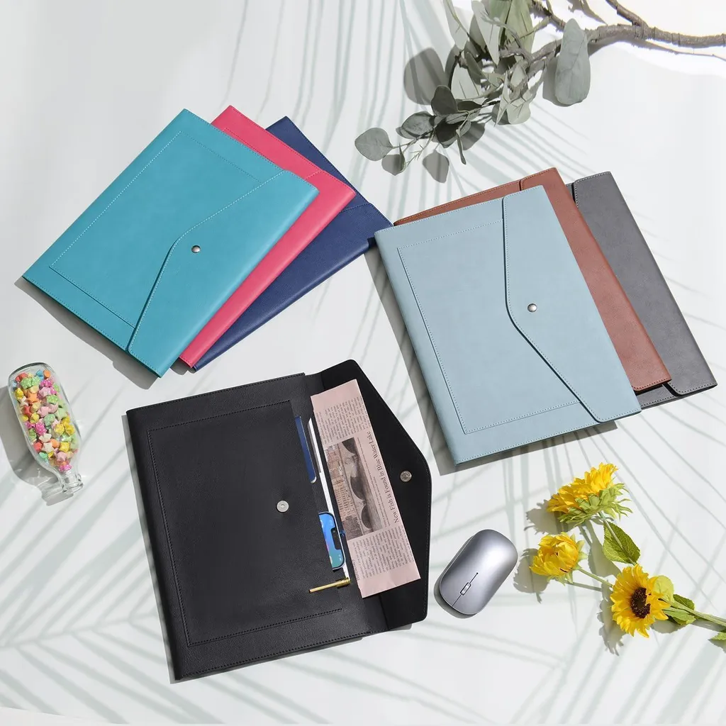 Organisez vos dossiers avec ce porte-documents A4 cuir extensible et robuste