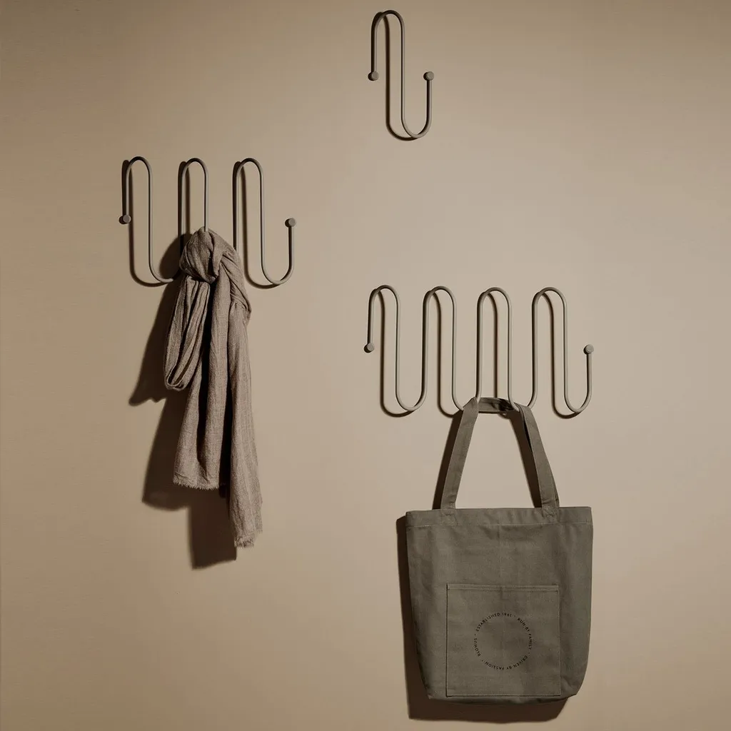 Patère Murale Design en Acier Gris Steel Gray Blomus CURL Moderne