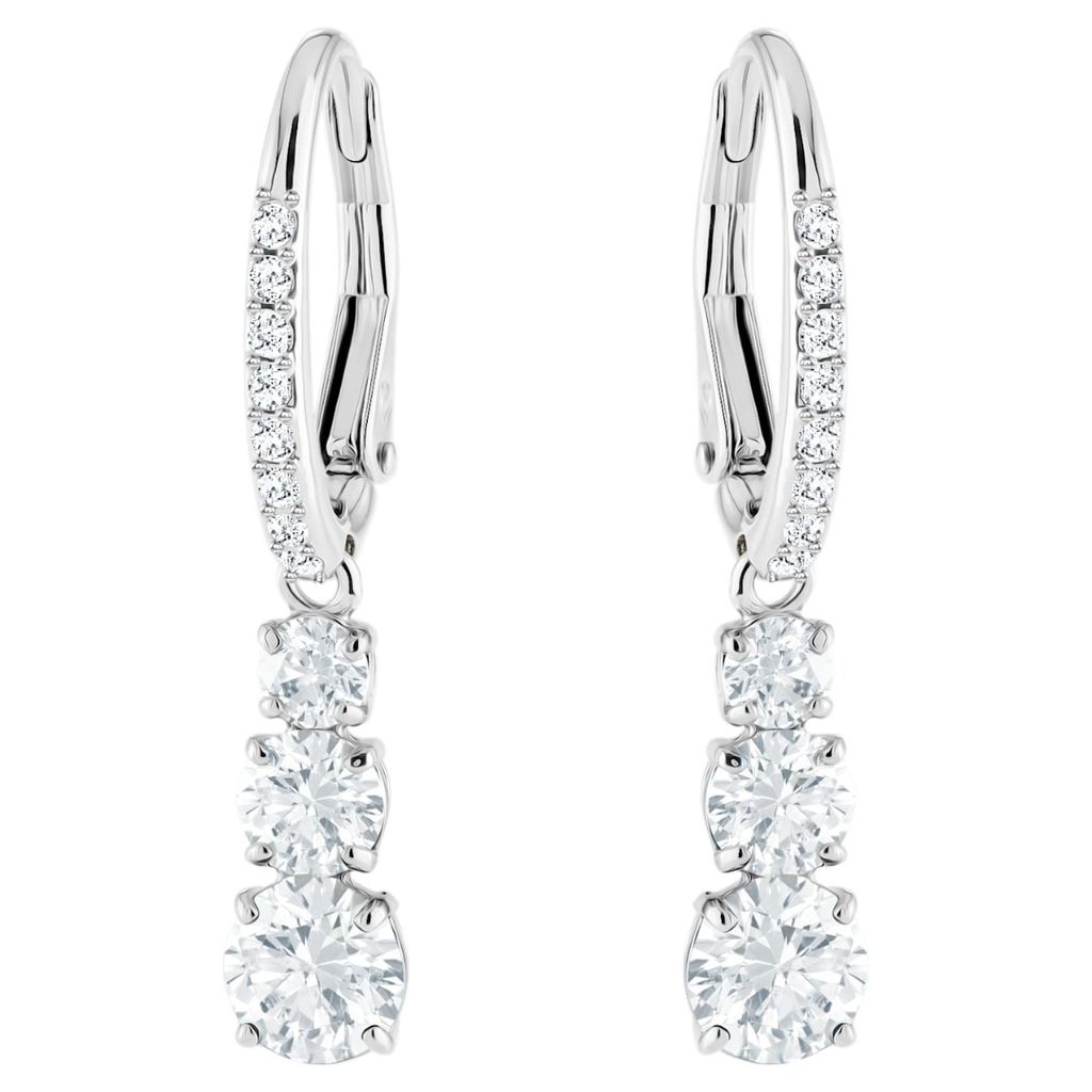 A pair of diamond drop earrings.