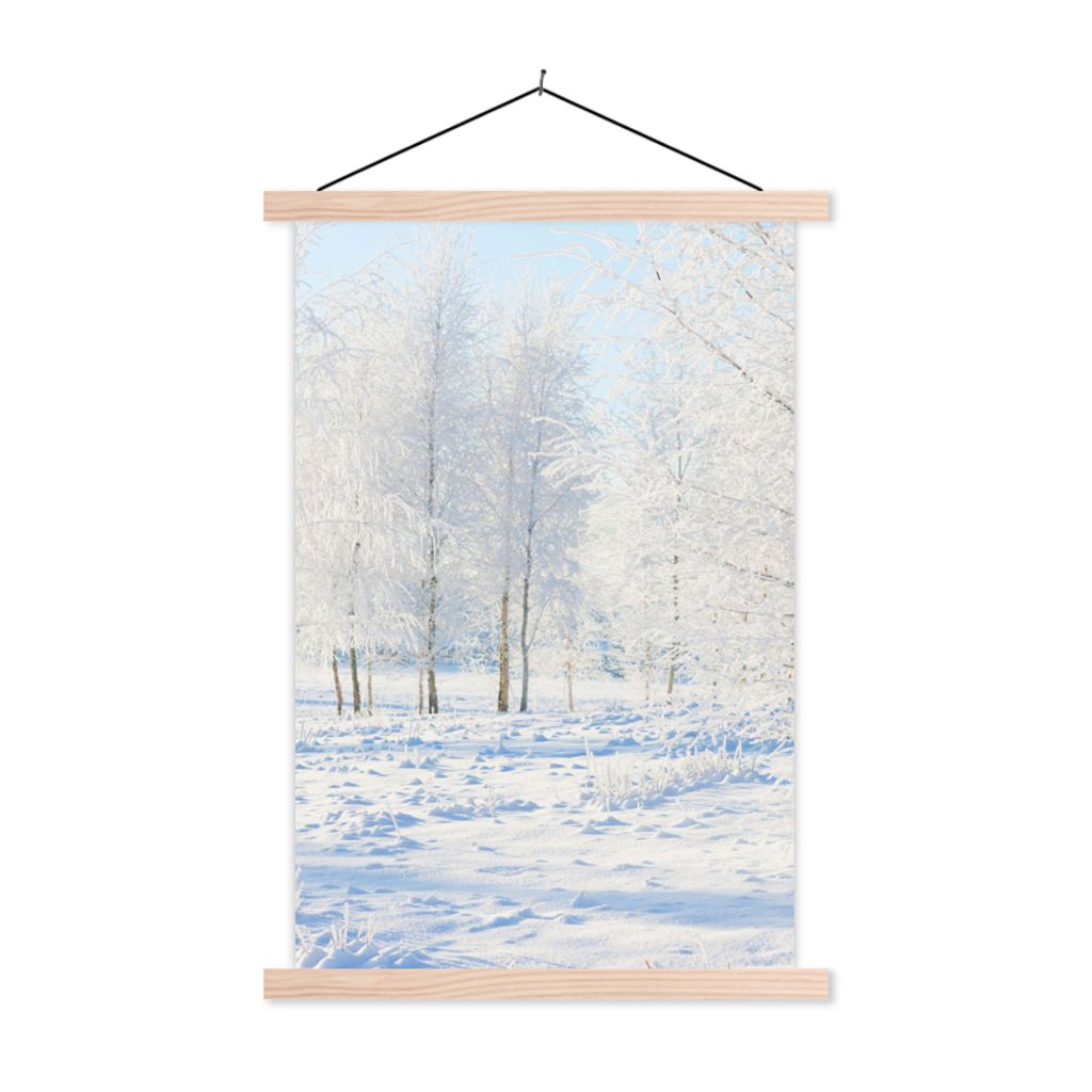 MuchoWow Textilposter Schnee - Bäume - Winter 60x90 cm mit holzfarbenen Rahmen - Textil