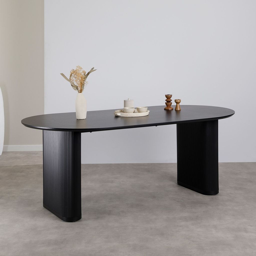 Esstisch DONOVAN 200x100 (BxT), Schwarz – ovaler Esszimmertisch mit modernen Tischbeinen aus Metall im Rillendesign, Tischplatte in schwarzer Hol...