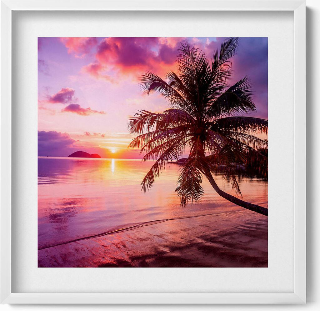 Palme am Strand bei Sonnenuntergang– Wandbild mit Rahmen – Gerahmtes Bild – Wanddekoration – 50x50 cm – Weiß Rahmen