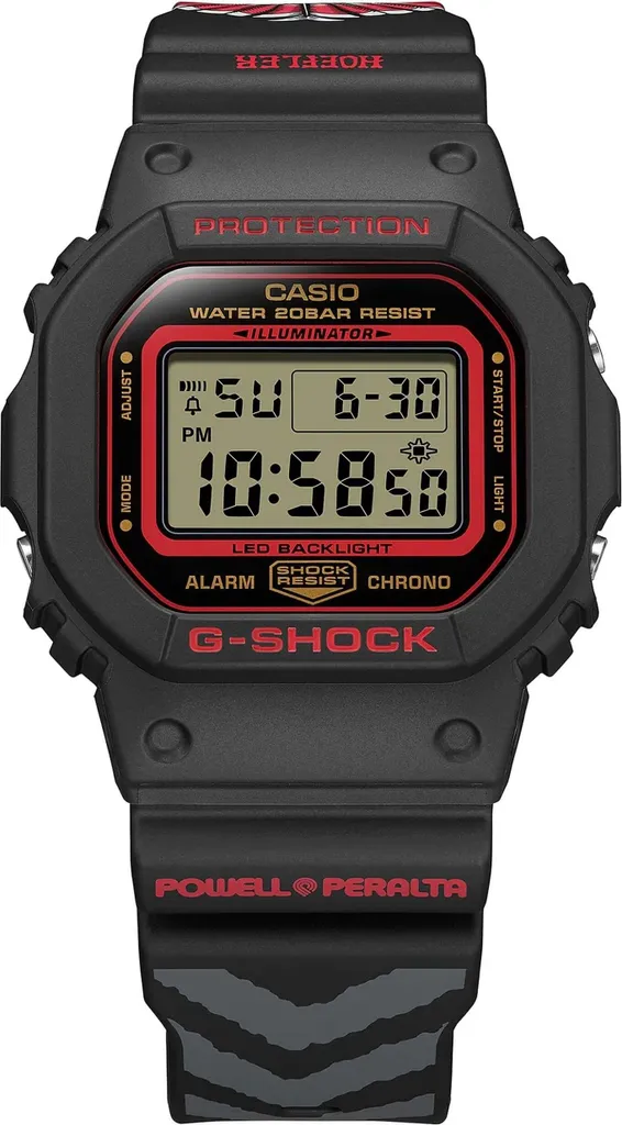 Montre sport Casio DW-5600KH-1ER pour outdoor et activités nautiques noires