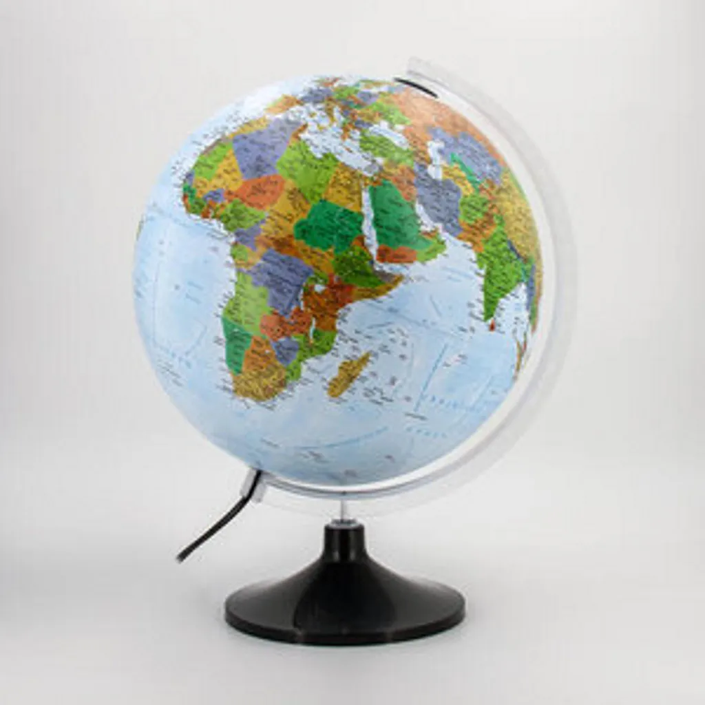 Globe Carbon Explorer avec éclairage LED et design carbone élégant