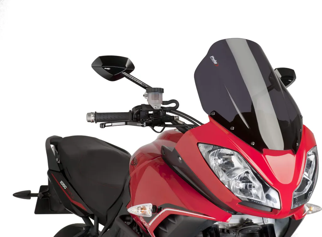 Réduire les Turbulences sur Triumph avec la Bulle PUIG Touring Fumée