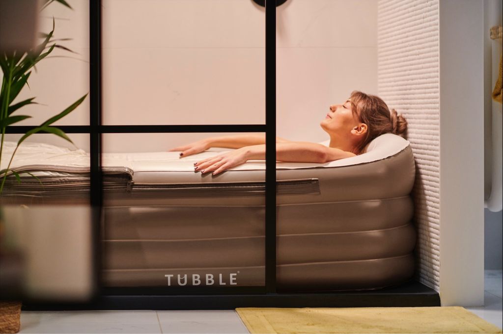 Tubble® Royale Aufblasbare Badewanne - Ambient Taupe - Produktbild 17