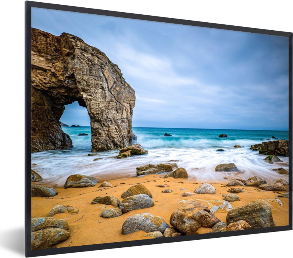 MuchoWow Gerahmtes Poster Steine - Wasser - Strand - Felsen - Wellen 40x30 cm - Poster mit Schwarzem Bilderrahmen Wandposter Rahmen Foto Bilder -...