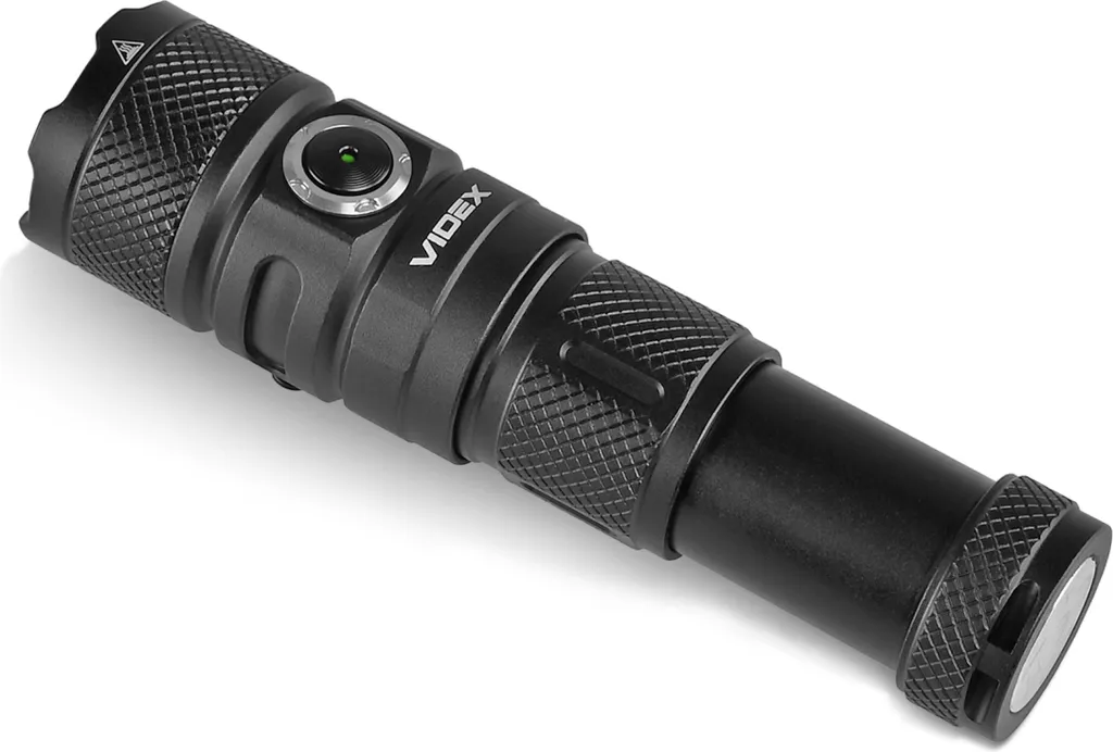 Lampe Torche LED Rechargeable 1500 Lumens IP66 pour Eclairage Extérieur - 6
