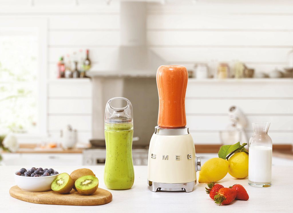 SMEG Personal Blender - kompakt - Creme - 600 | Kaufland.de