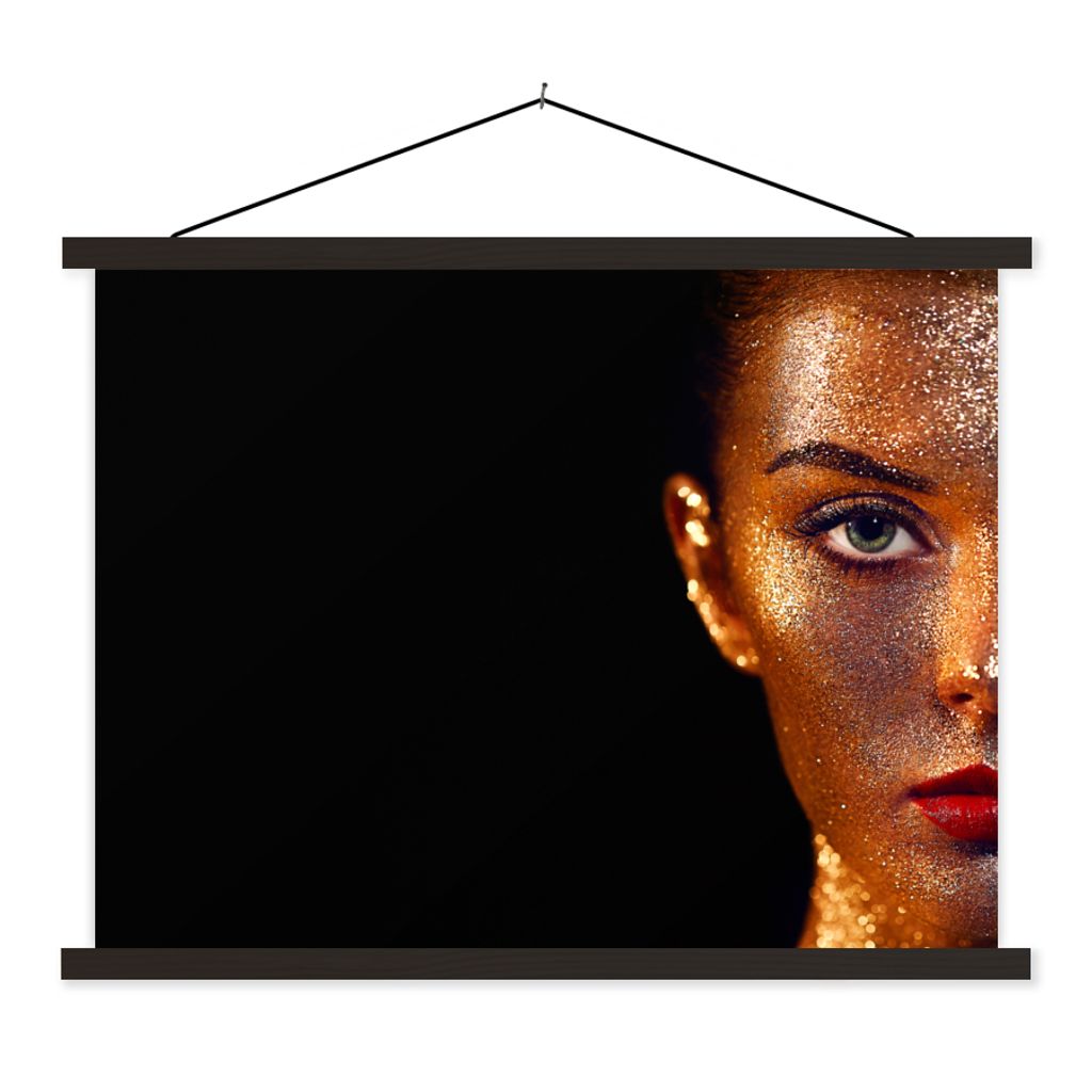 MuchoWow Textilposter Make-up - Gold - Frau - Luxus - Glitzer - Kunst 150x113 cm mit schwarzem Rahmen - Wohnzimmer