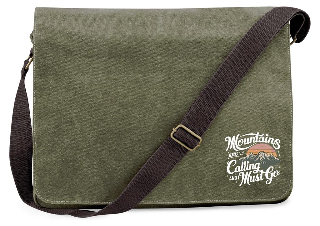 Huuraa Umhängetasche Mountains are calling and i must go 14 Liter Military Green Canvas Laptoptasche Geschenkidee