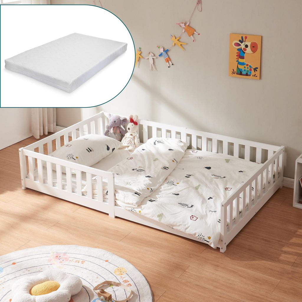 Kinderbett ’Tanna‘ Bodenbett mit Matratze 120 x 200 cm Montessori Bett mit Rausfallschutz Kiefernholz Weiß